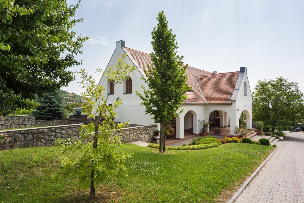 Figula Vendeghaz Hotel Balatonfüred Eksteriør billede